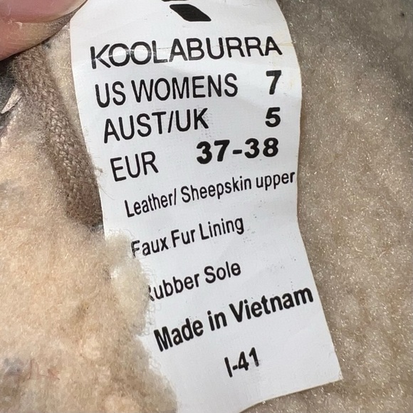 Koolaburra Jett Lace Up Ankle Boots - Picture 7 of 8